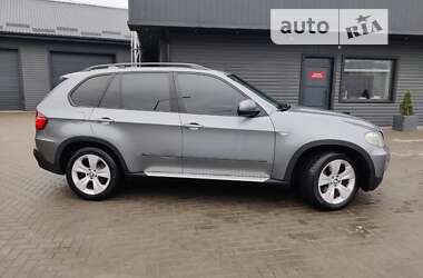 Внедорожник / Кроссовер BMW X5 2010 в Сарнах