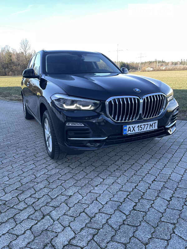 Позашляховик / Кросовер BMW X5 2021 в Львові