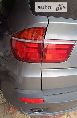 Внедорожник / Кроссовер BMW X5 2009 в Черновцах