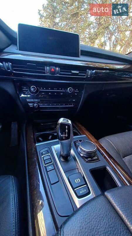 Позашляховик / Кросовер BMW X5 2016 в Чорноморську