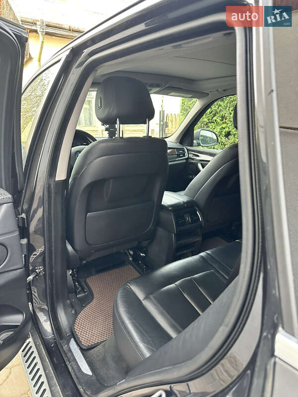 Внедорожник / Кроссовер BMW X5 2014 в Сторожинце