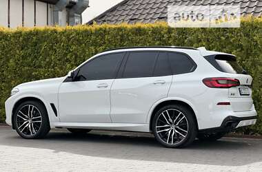 Внедорожник / Кроссовер BMW X5 2022 в Киеве