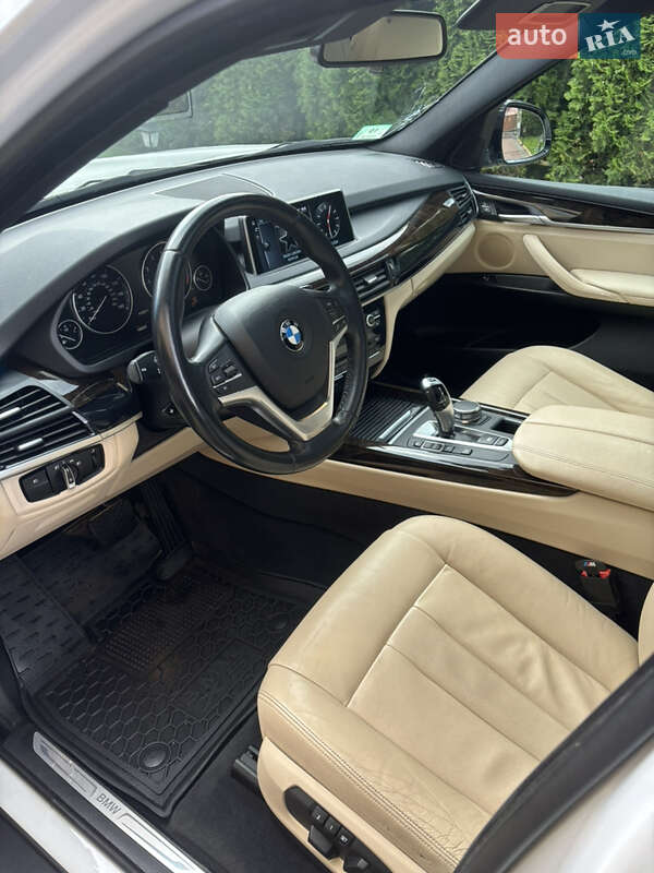 Позашляховик / Кросовер BMW X5 2016 в Сколе