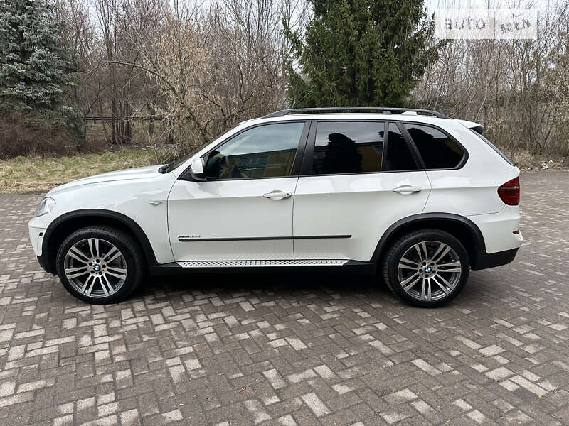 Позашляховик / Кросовер BMW X5 2012 в Рівному