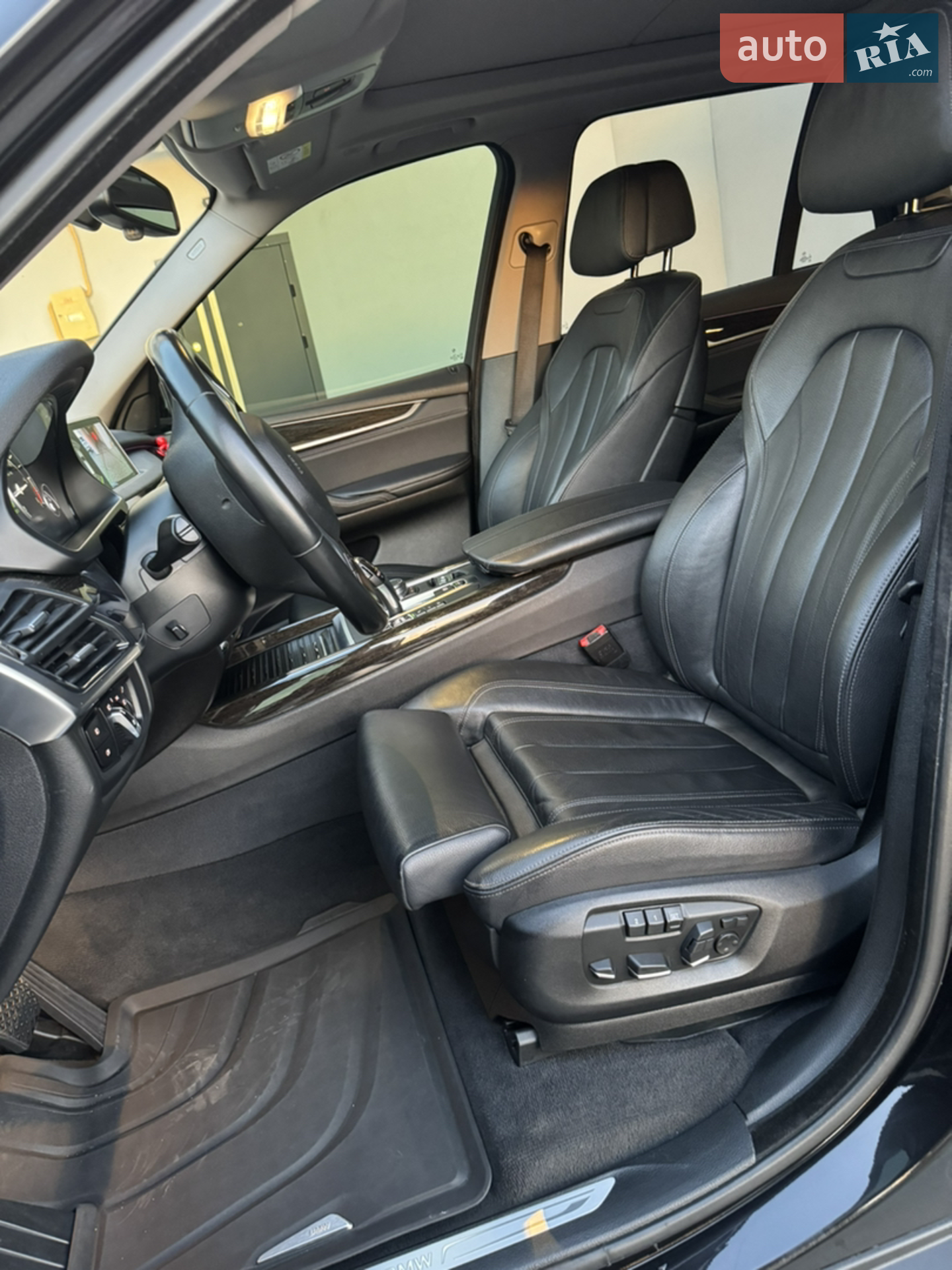 2017 BMW X5 - мініатюра 47
