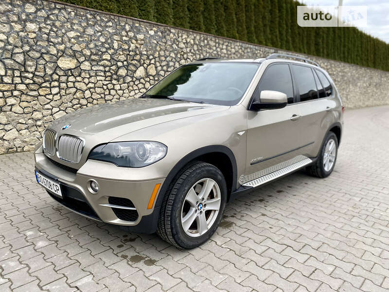 Внедорожник / Кроссовер BMW X5 2011 в Подволочиске