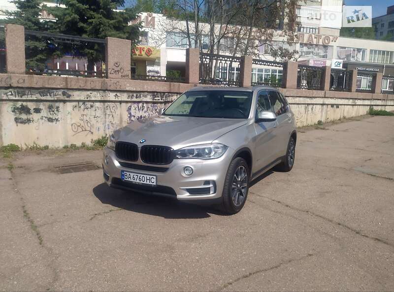 Позашляховик / Кросовер BMW X5 2014 в Кропивницькому