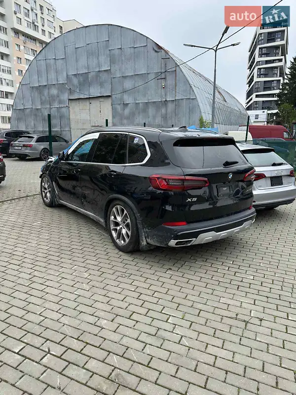 BMW X5 2019