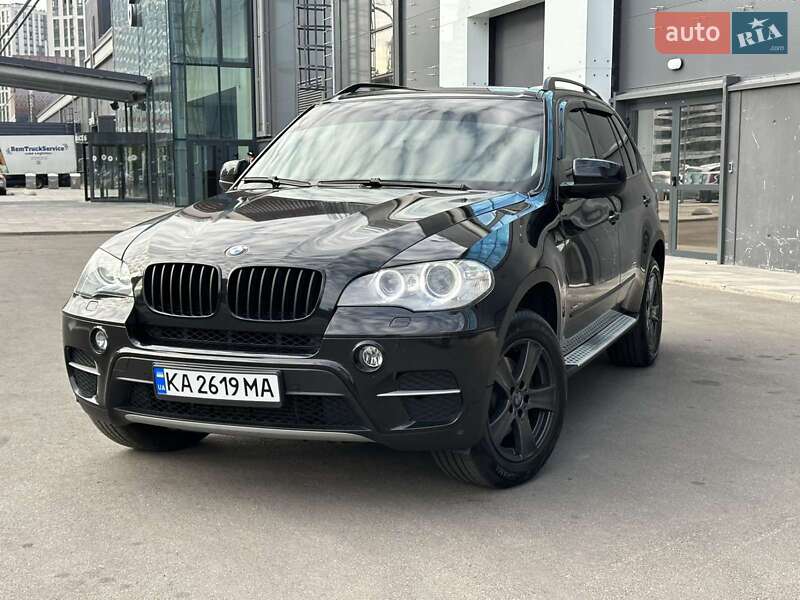 Внедорожник / Кроссовер BMW X5 2011 в Киеве