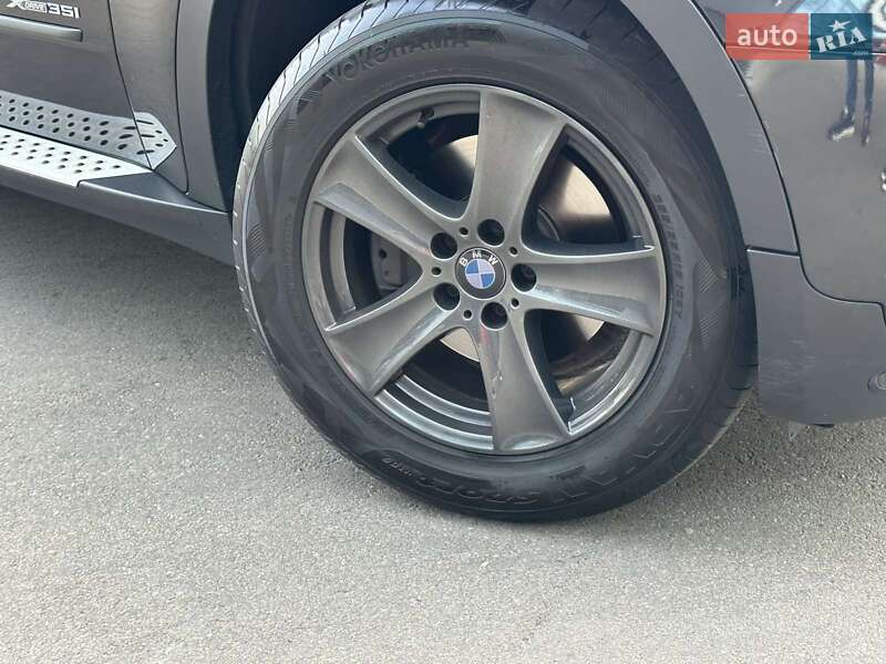 Внедорожник / Кроссовер BMW X5 2011 в Киеве