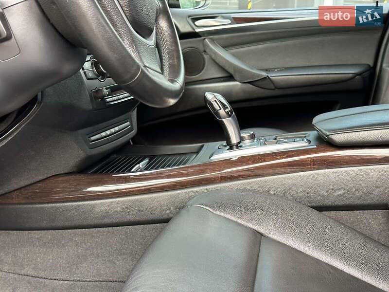 Внедорожник / Кроссовер BMW X5 2011 в Киеве