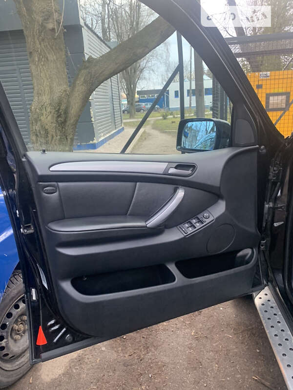 Внедорожник / Кроссовер BMW X5 2003 в Житомире