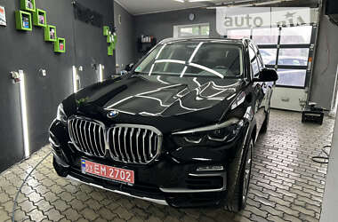 Позашляховик / Кросовер BMW X5 2020 в Чернівцях