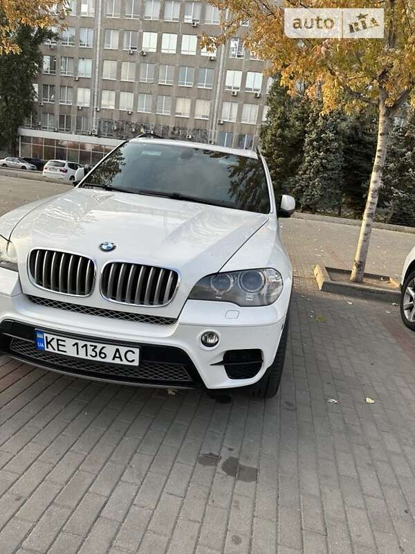 Позашляховик / Кросовер BMW X5 2013 в Дніпрі