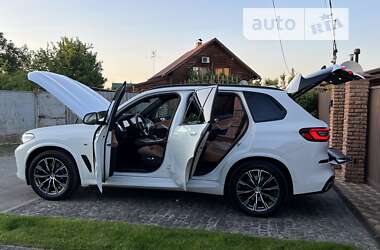 Внедорожник / Кроссовер BMW X5 2021 в Киеве