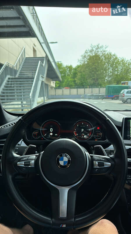 Внедорожник / Кроссовер BMW X5 2016 в Вараше
