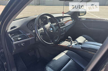 Внедорожник / Кроссовер BMW X5 2010 в Ровно