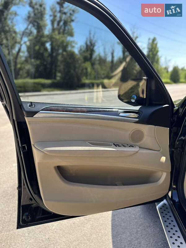 Внедорожник / Кроссовер BMW X5 2009 в Харькове