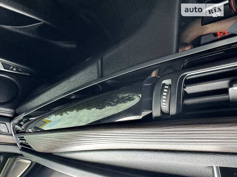 Позашляховик / Кросовер BMW X5 2015 в Києві