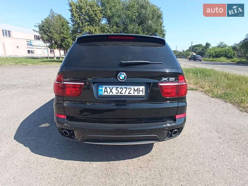 Позашляховик / Кросовер BMW X5 2012 в Краснограді