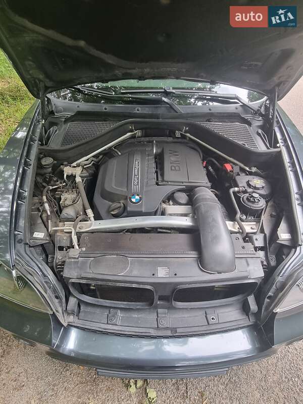 Позашляховик / Кросовер BMW X5 2011 в Краснограді