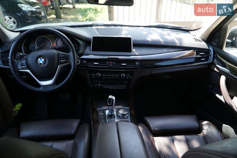 Позашляховик / Кросовер BMW X5 2015 в Миколаєві