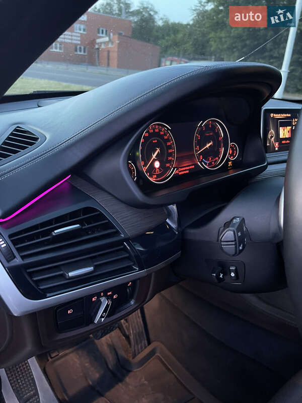 Внедорожник / Кроссовер BMW X5 2014 в Днепре