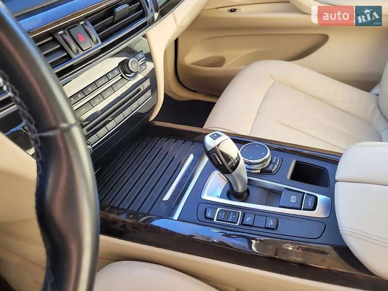 Позашляховик / Кросовер BMW X5 2014 в Кривому Розі