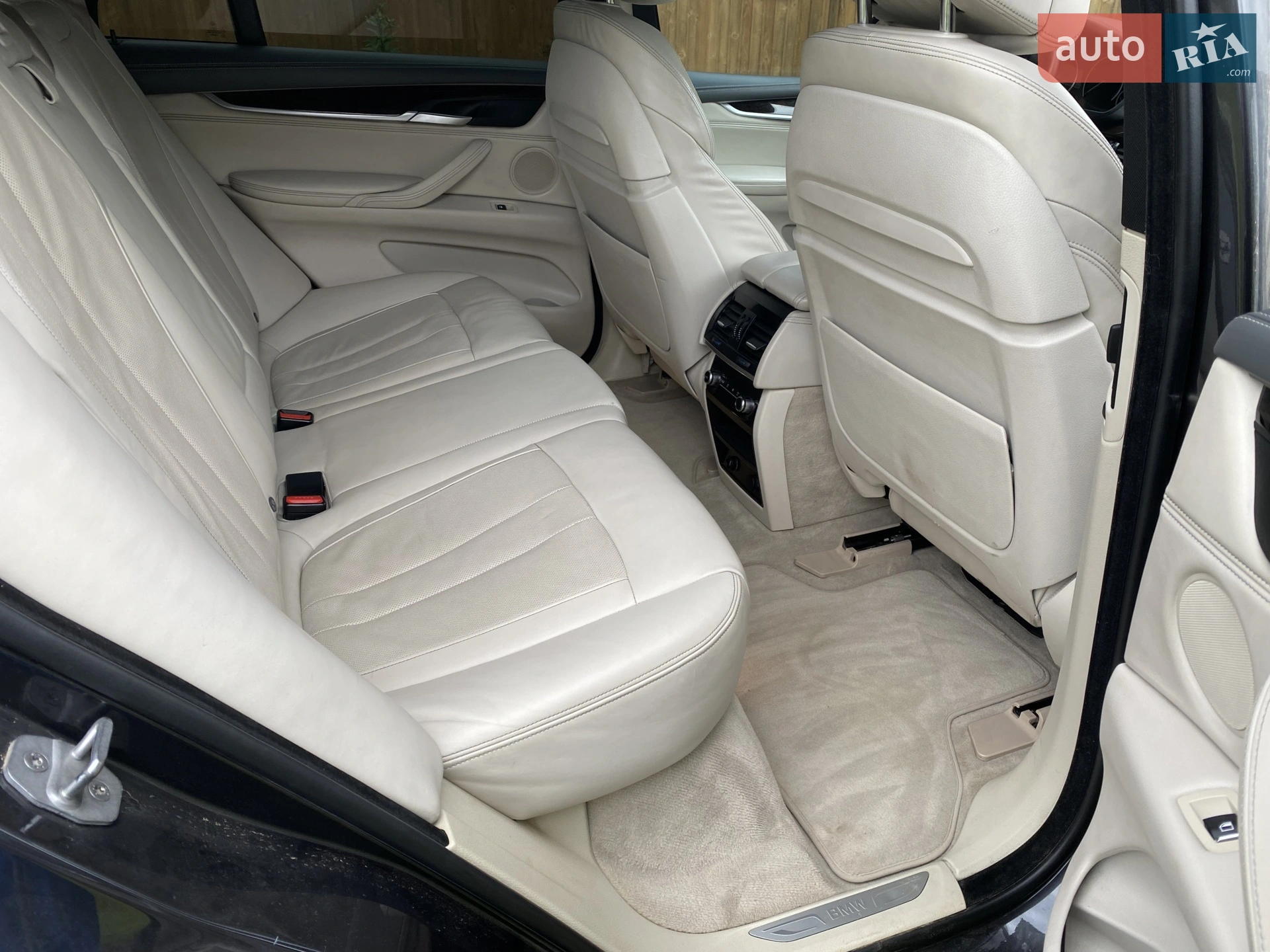 2015 BMW X5 - мініатюра 18