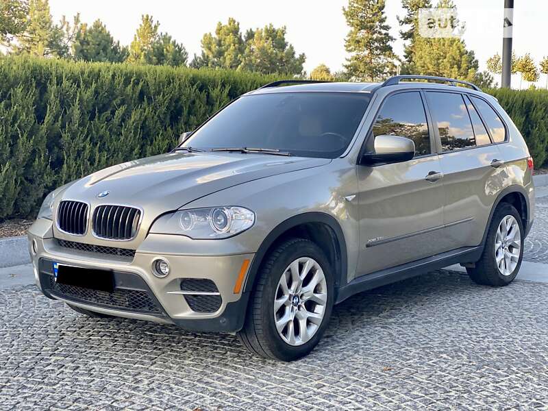 Внедорожник / Кроссовер BMW X5 2011 в Днепре