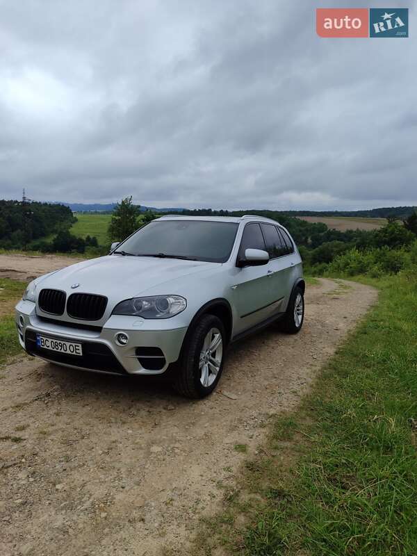 Внедорожник / Кроссовер BMW X5 2010 в Самборе