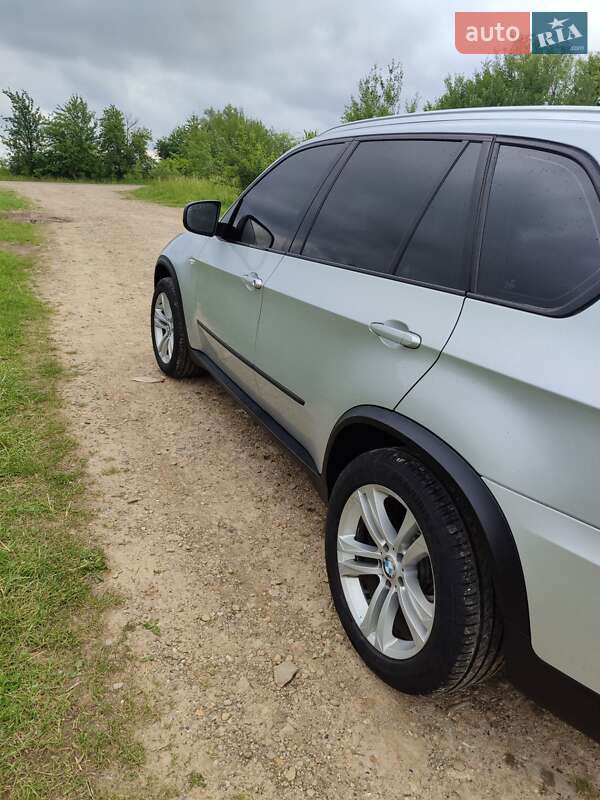 Внедорожник / Кроссовер BMW X5 2010 в Самборе