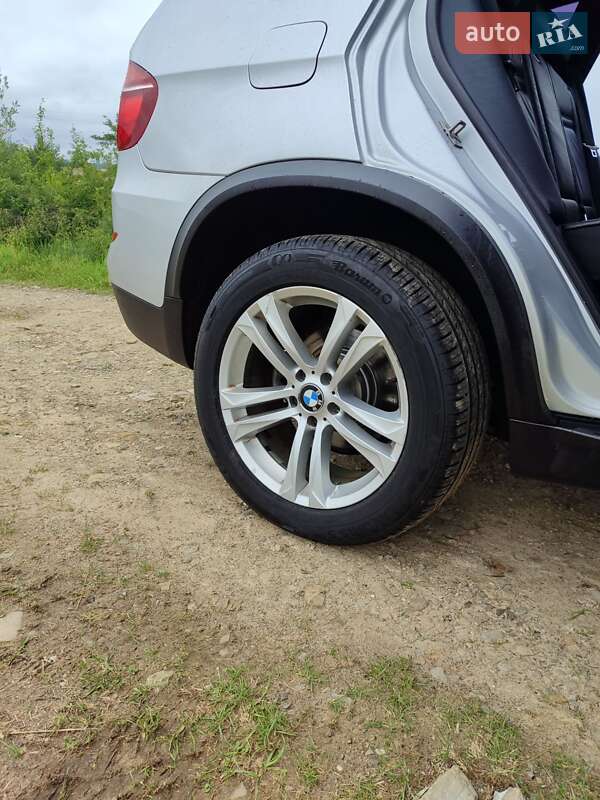 Внедорожник / Кроссовер BMW X5 2010 в Самборе