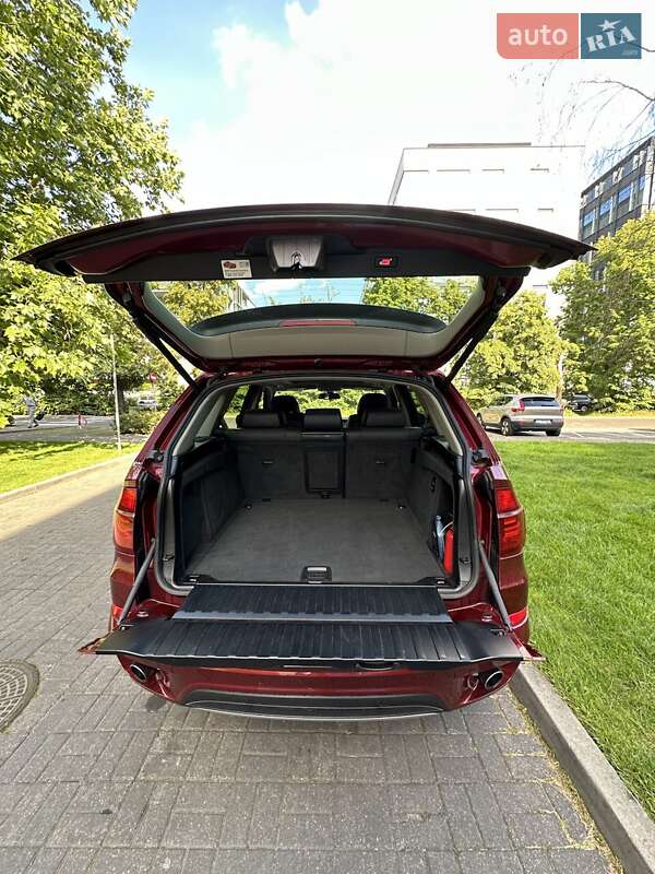 Позашляховик / Кросовер BMW X5 2013 в Києві