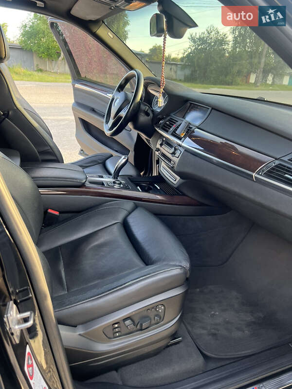 Позашляховик / Кросовер BMW X5 2010 в Звягелі фото 12 Позашляховик / Кросовер BMW X5 2010 в Звягелі