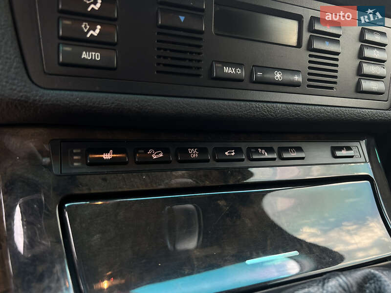 Внедорожник / Кроссовер BMW X5 2005 в Измаиле