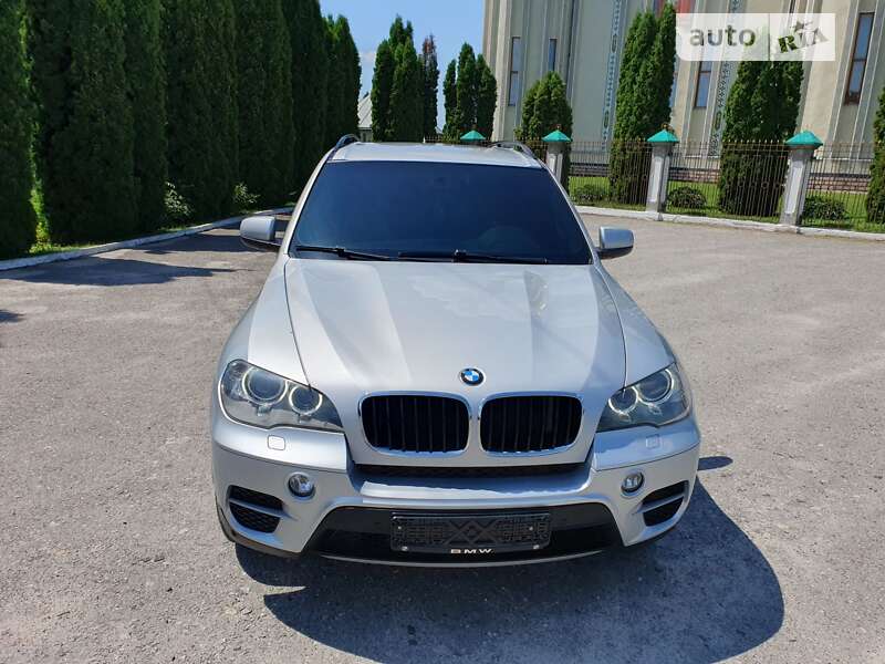 Позашляховик / Кросовер BMW X5 2012 в Дубні