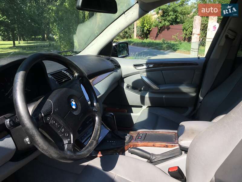 Позашляховик / Кросовер BMW X5 2004 в Запоріжжі