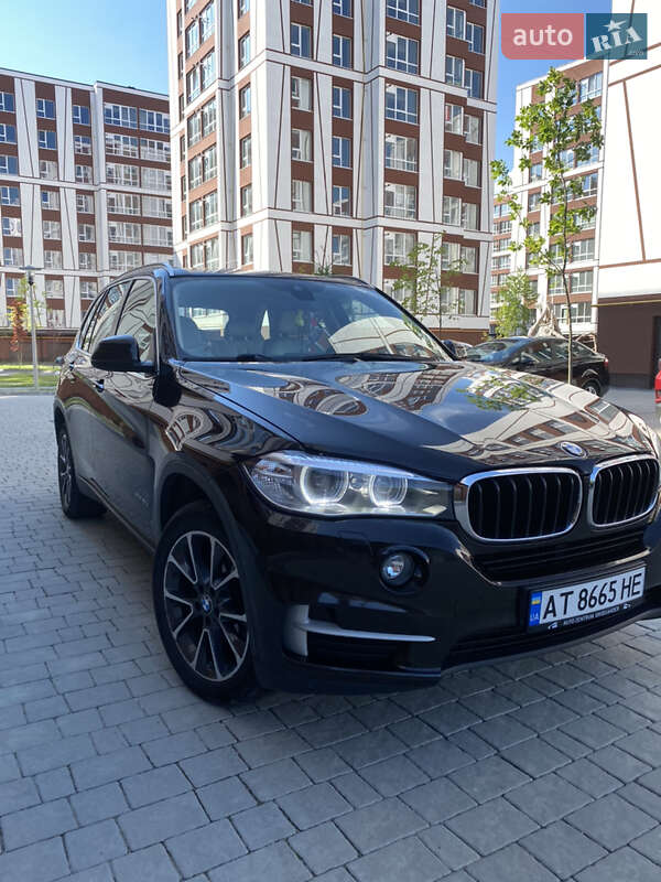 Позашляховик / Кросовер BMW X5 2014 в Івано-Франківську