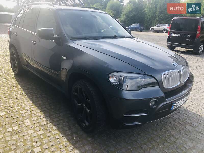 Позашляховик / Кросовер BMW X5 2011 в Львові