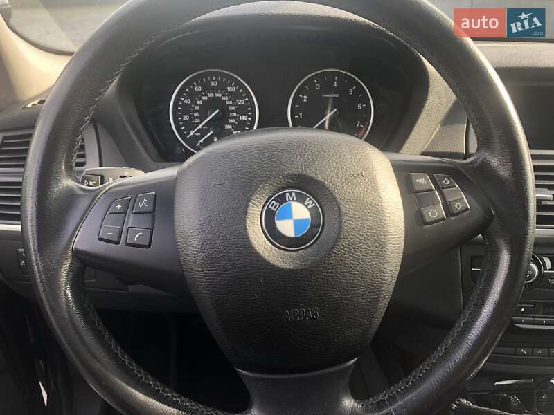 Позашляховик / Кросовер BMW X5 2011 в Львові
