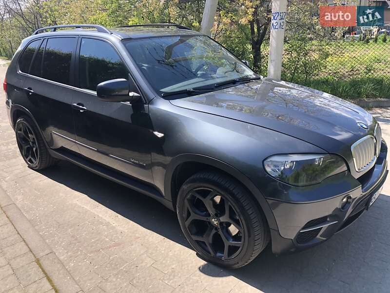 Позашляховик / Кросовер BMW X5 2011 в Львові