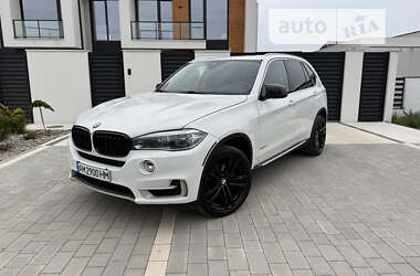 Внедорожник / Кроссовер BMW X5 2014 в Ужгороде