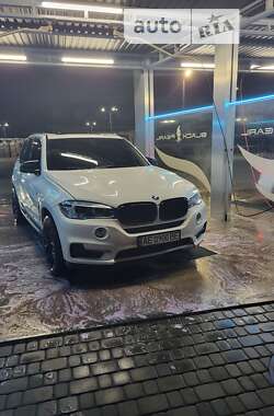 Позашляховик / Кросовер BMW X5 2015 в Дніпрі