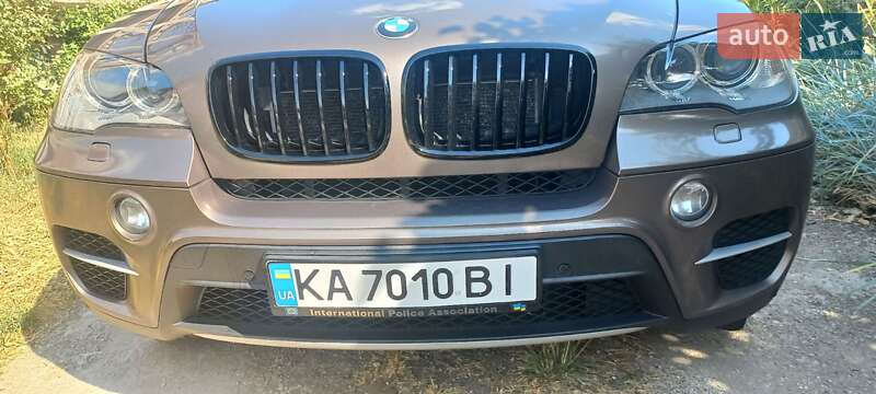 Внедорожник / Кроссовер BMW X5 2011 в Киеве