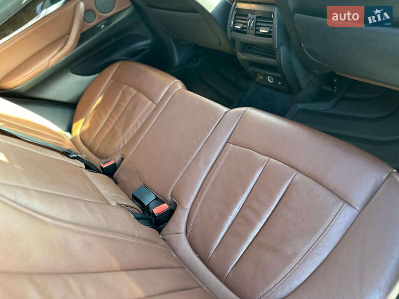 Позашляховик / Кросовер BMW X5 2015 в Львові