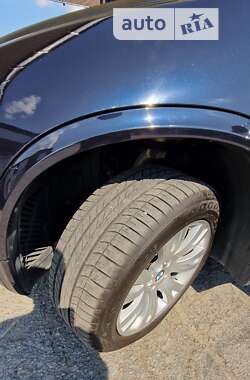 Позашляховик / Кросовер BMW X5 2012 в 