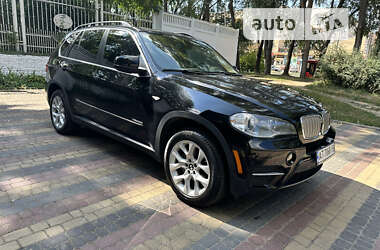 Внедорожник / Кроссовер BMW X5 2012 в Черновцах