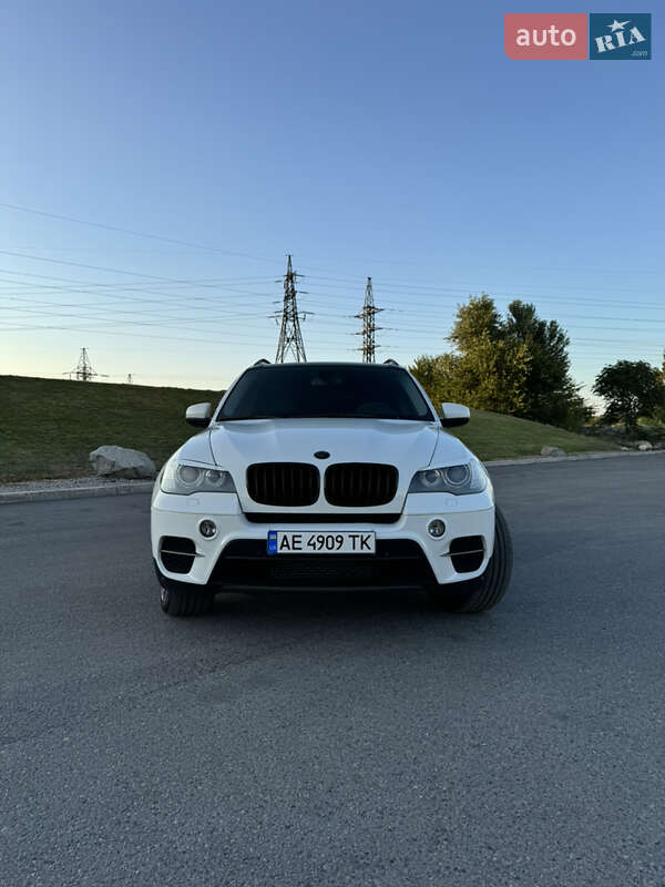 BMW X5 2011
