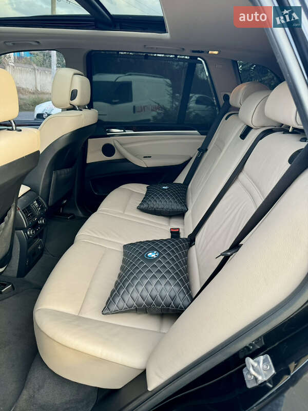 Внедорожник / Кроссовер BMW X5 2011 в Одессе